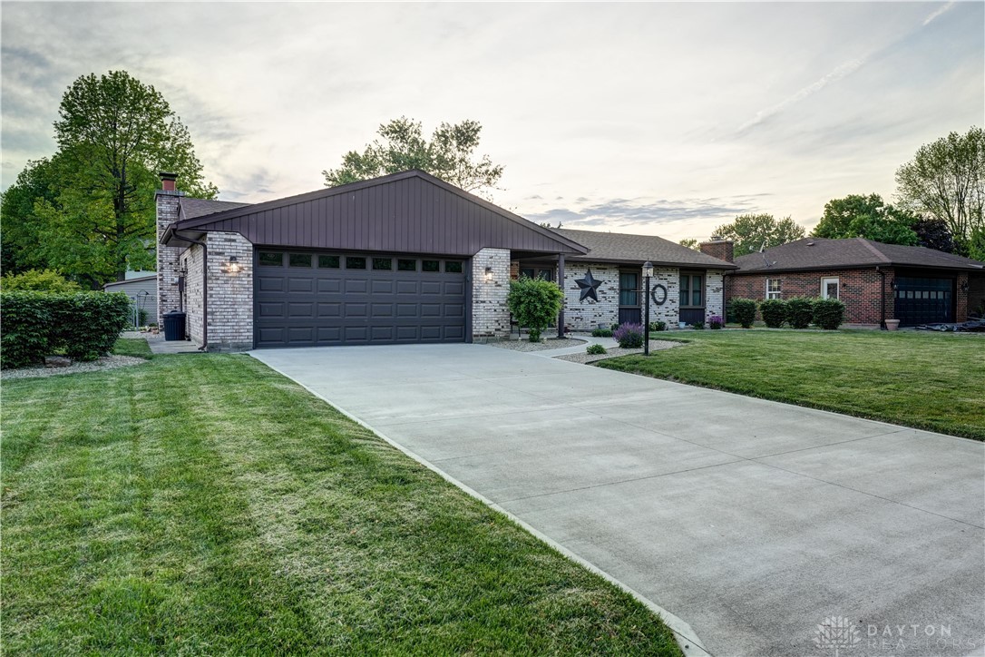 1142 Howard Drive, Greenville, Ohio image 2