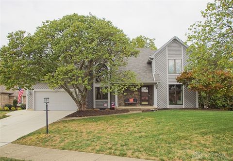 Photo of 1 Pendle Point, Miamisburg, OH 45342 (MLS # 946140)