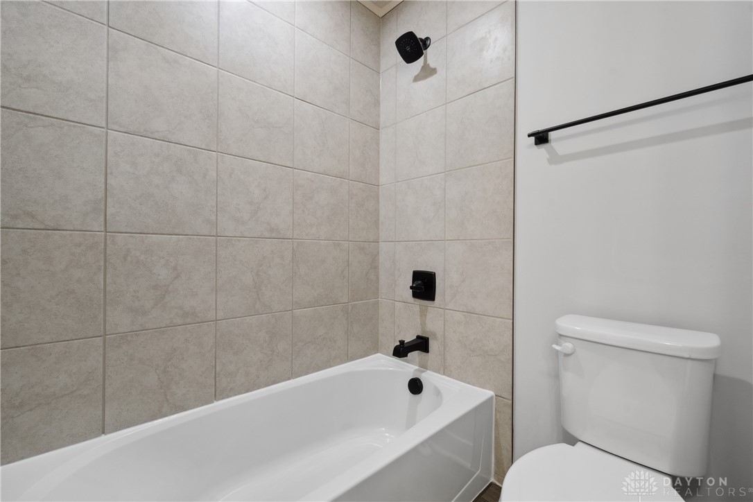 1752 Highlander Drive, Xenia, Ohio image 30