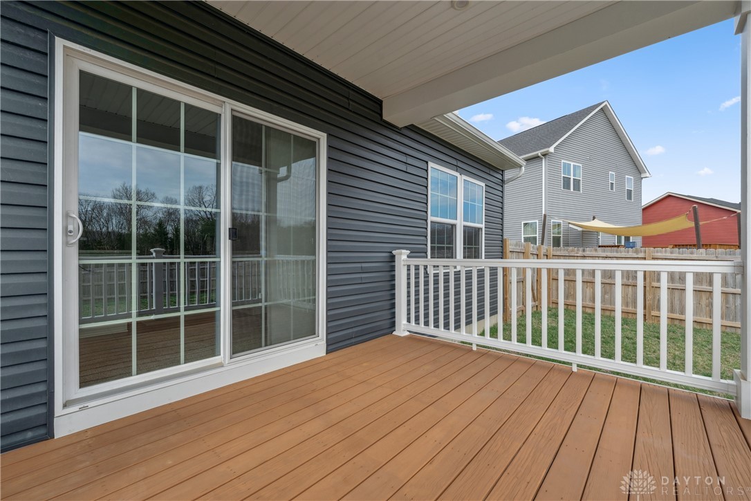 1752 Highlander Drive, Xenia, Ohio image 8
