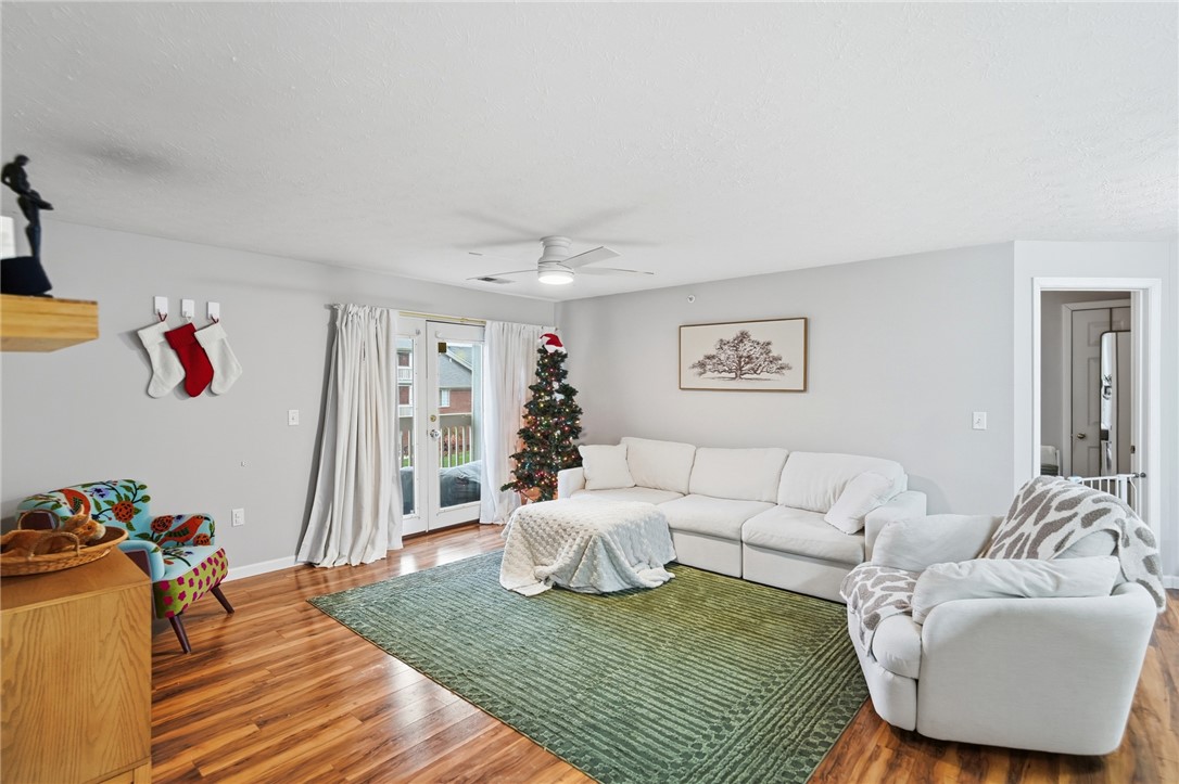 1901 Waterstone Boulevard 208