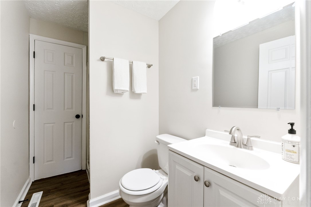 6337 Rosebury Drive, Dayton, Ohio image 25
