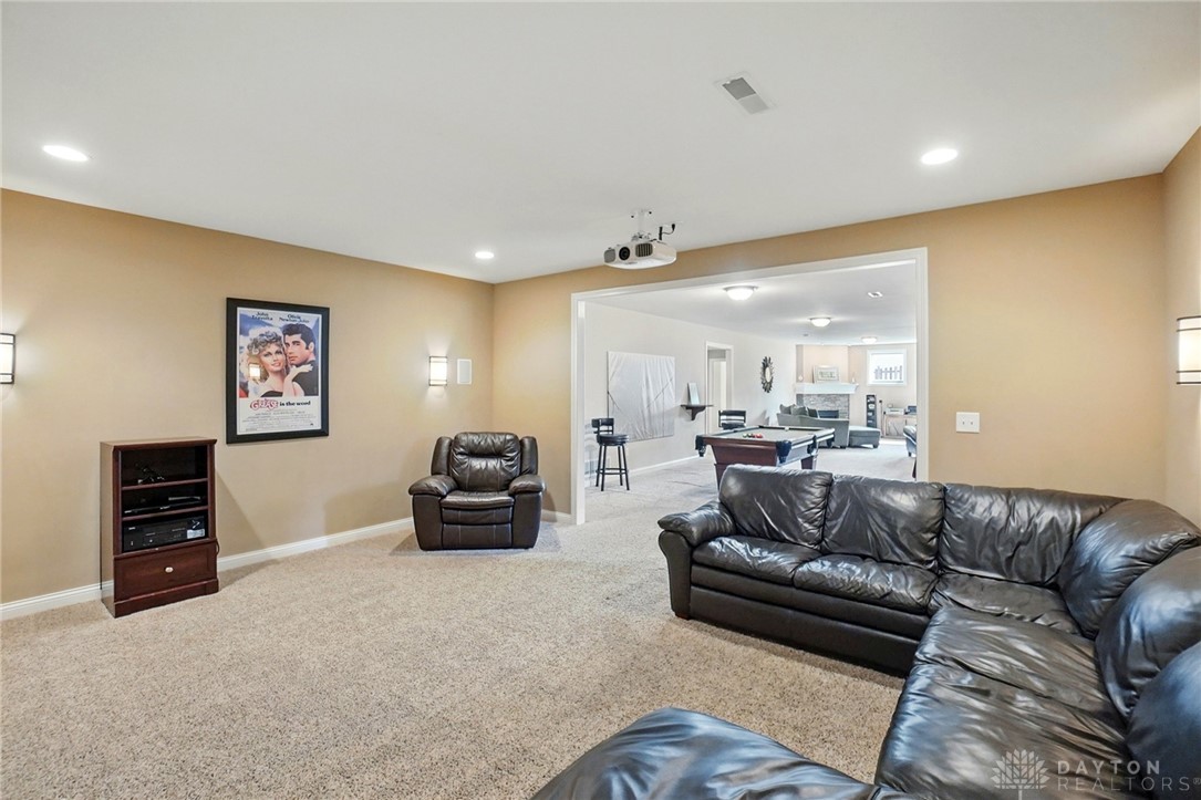 2611 Patrick Henry Drive, Beavercreek, Ohio image 43