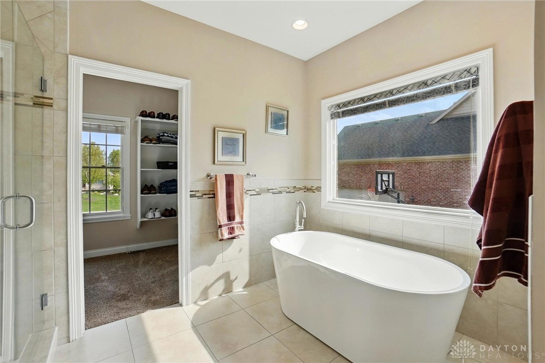 2611 Patrick Henry Drive, Beavercreek, Ohio image 23