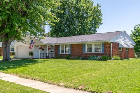 Homes For Sale - 353 Bedford Avenue<br/> Xenia, OH 45385