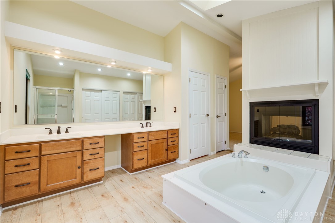 Huber Heights, Ohio 45424, United States, 3 Bedrooms Bedrooms, ,2 BathroomsBathrooms,Residential,Active,245644