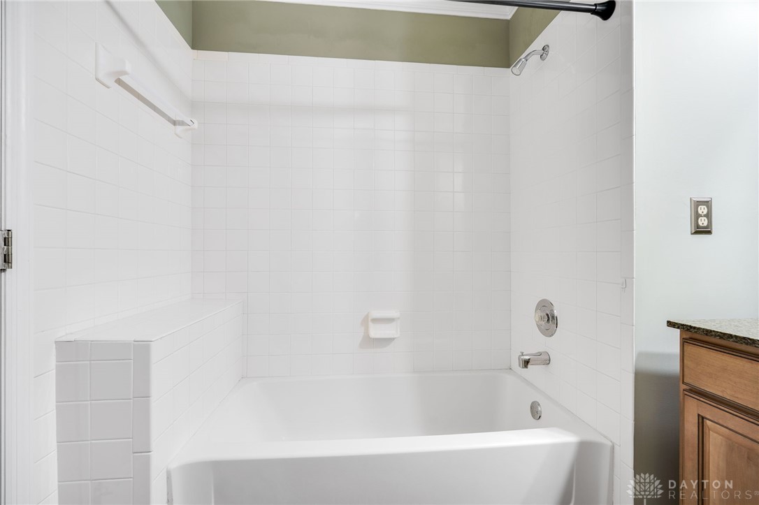 Huber Heights, Ohio 45424, United States, 3 Bedrooms Bedrooms, ,2 BathroomsBathrooms,Residential,Active,245644