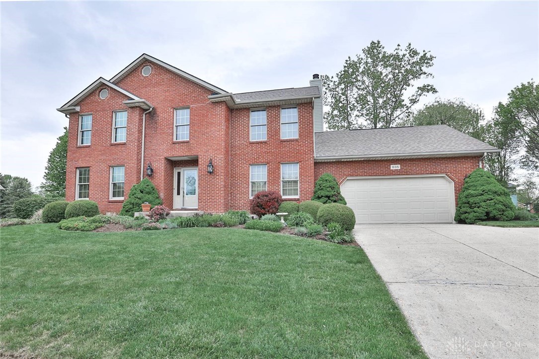835 Stone Ridge Place, Tipp City, Ohio image 2