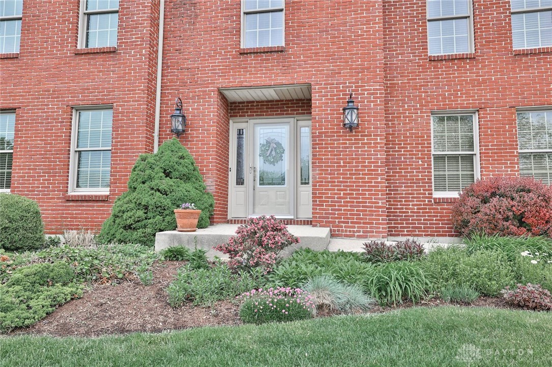 835 Stone Ridge Place, Tipp City, Ohio image 3