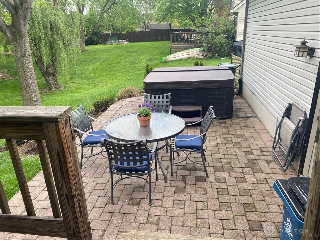 835 Stone Ridge Place, Tipp City, Ohio image 44