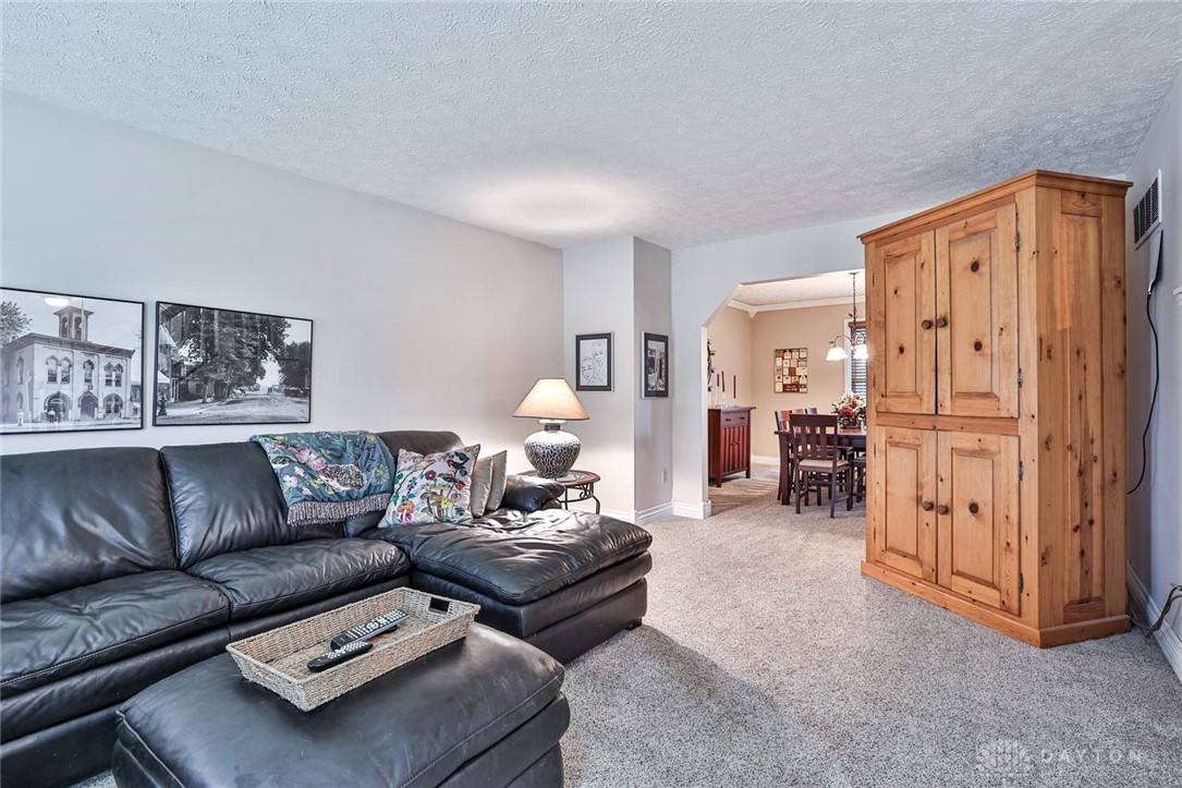 835 Stone Ridge Place, Tipp City, Ohio image 6