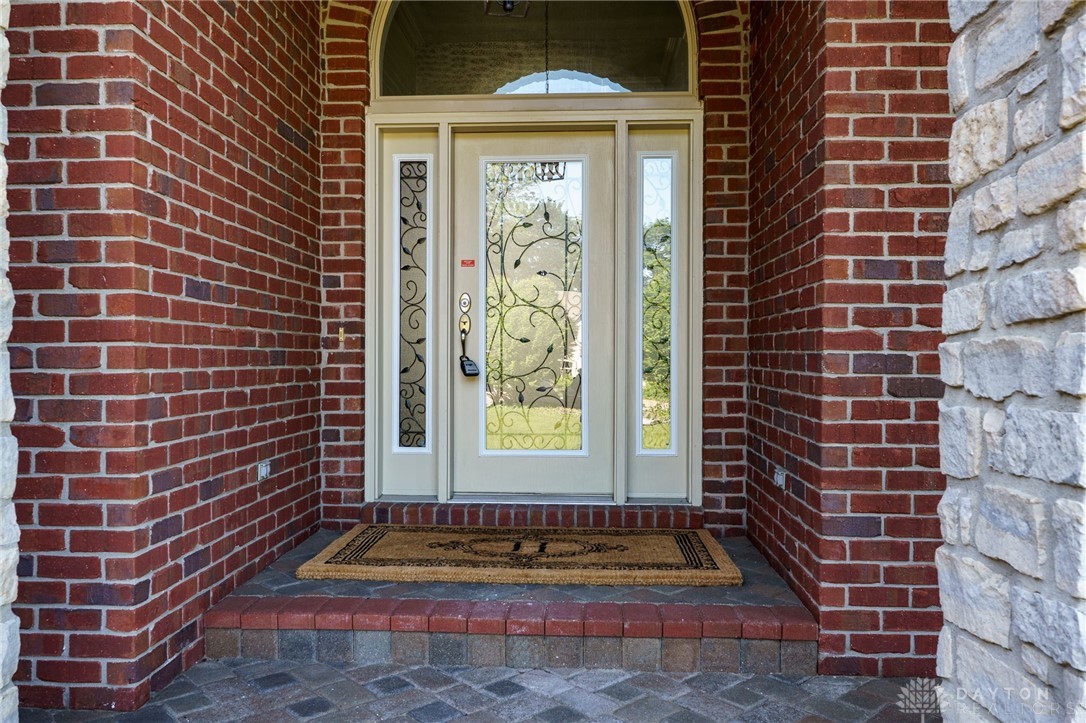 1538 Country Wood Drive, Dayton, Ohio image 7