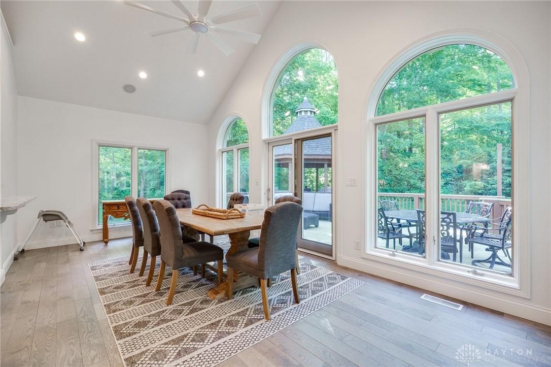 1538 Country Wood Drive, Dayton, Ohio image 18
