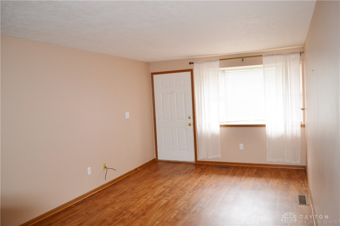 4530 E Ridgewood Road, Springfield, Ohio image 6