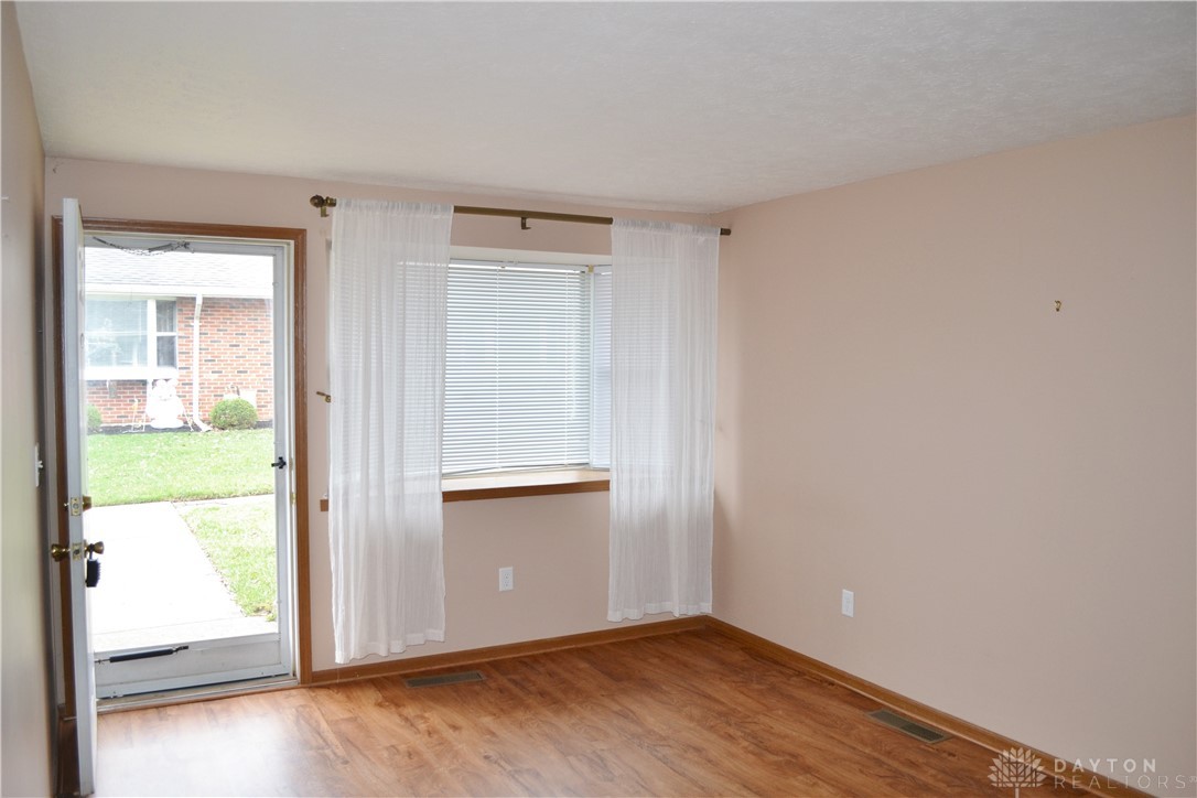 4530 E Ridgewood Road, Springfield, Ohio image 3