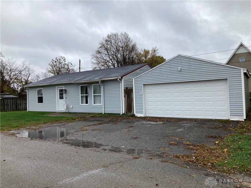 425 Tulip Road, Medway, Ohio image 1