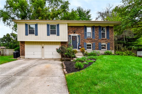 Homes For Sale - 1430 Birch Bark Court<br/> Bellbrook, OH 45440