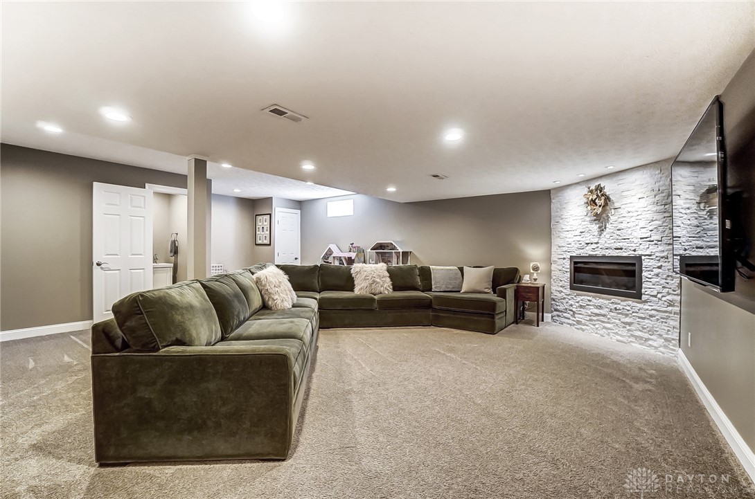 3040 Windy Ridge Drive, Springfield, Ohio image 41
