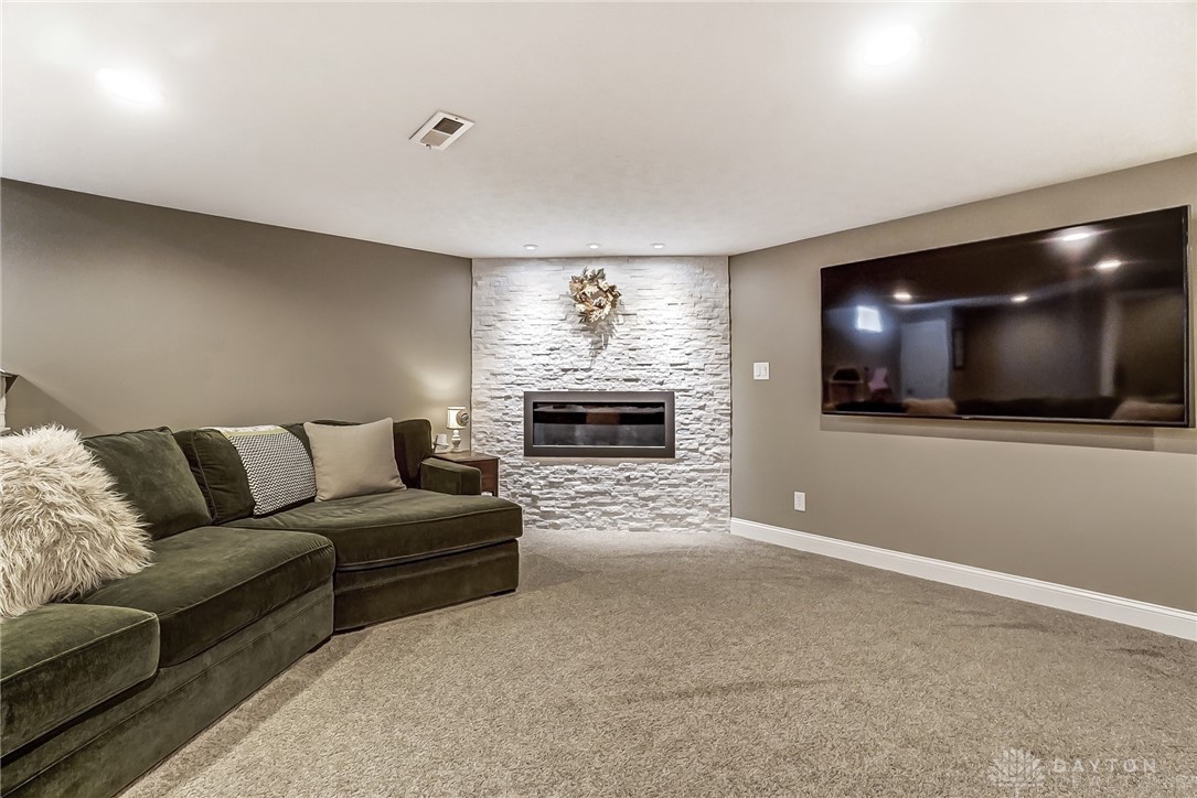 3040 Windy Ridge Drive, Springfield, Ohio image 44
