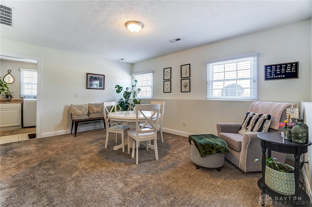 3040 Windy Ridge Drive, Springfield, Ohio image 37