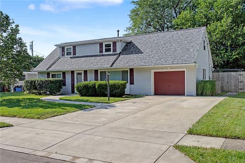 Homes For Sale - 812 Kenosha Road<br/> Montgomery County, Kettering, OH 45429