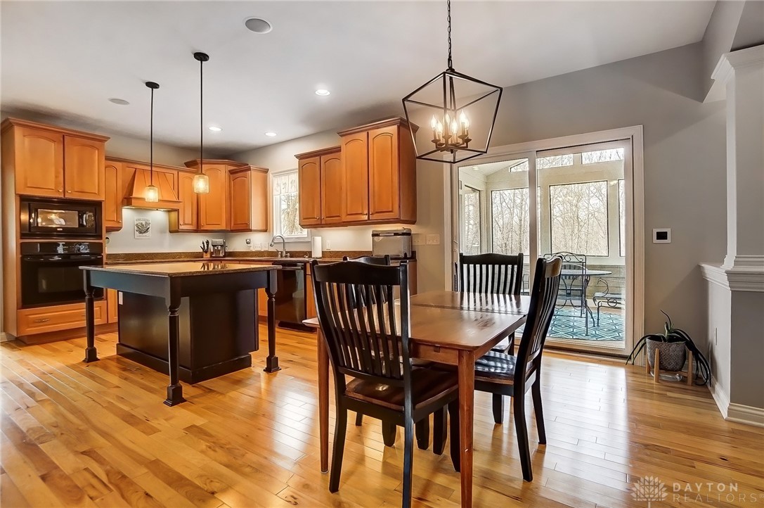 7149 Sheffield Way, Waynesville, Ohio image 15