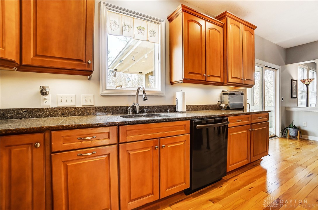 7149 Sheffield Way, Waynesville, Ohio image 18