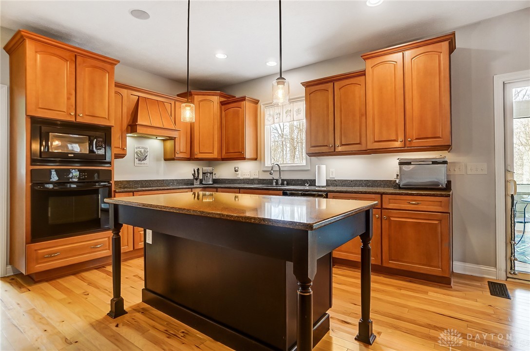 7149 Sheffield Way, Waynesville, Ohio image 16
