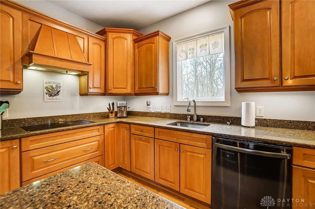 7149 Sheffield Way, Waynesville, Ohio image 19