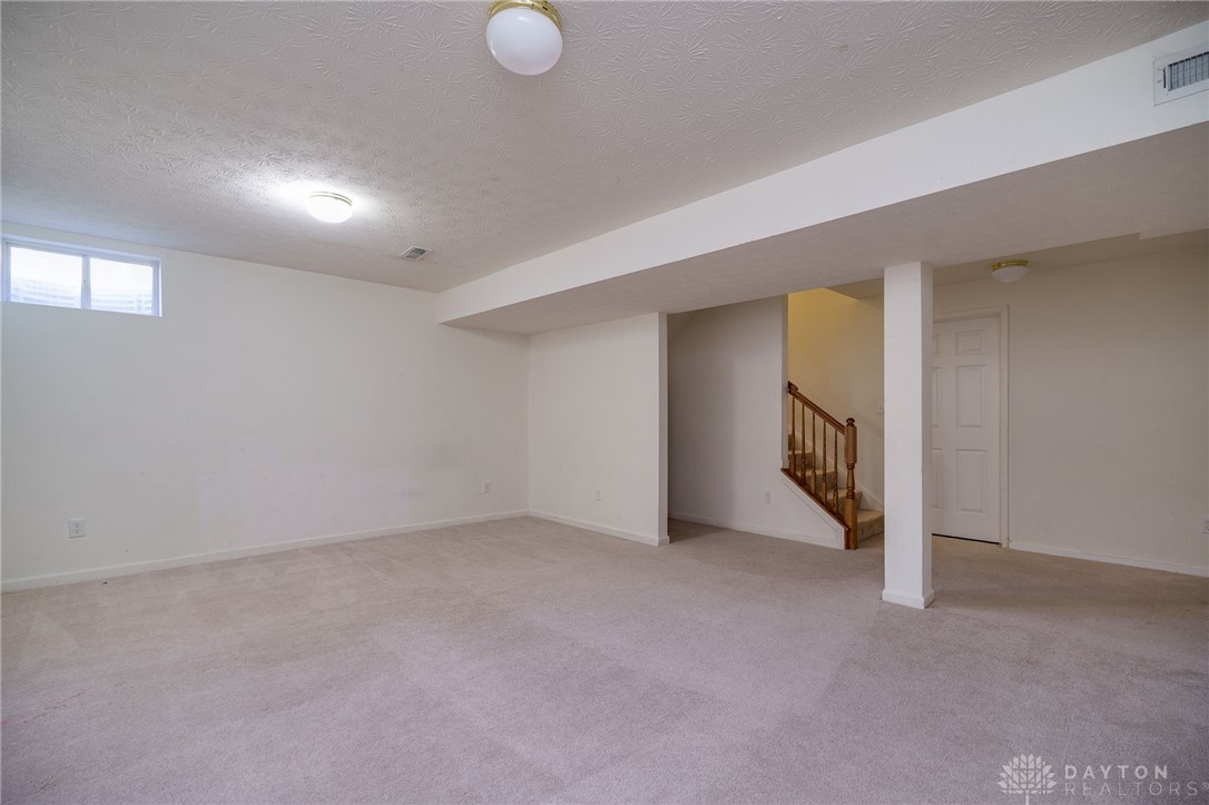 Beavercreek, Ohio 45431, United States, 4 Bedrooms Bedrooms, ,3 BathroomsBathrooms,Residential,Pending,210153