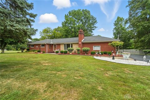 Photo of 7061 Rio Vista Court, Dayton, OH 45424 (MLS # 942453)