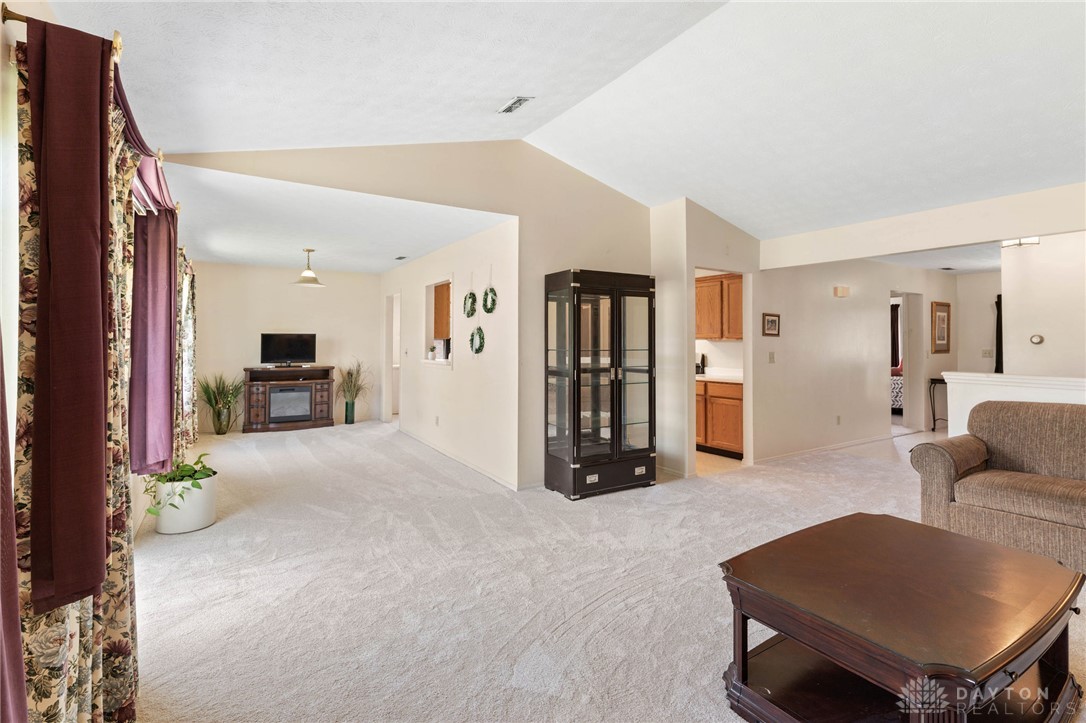 8848 Trowbridge Way