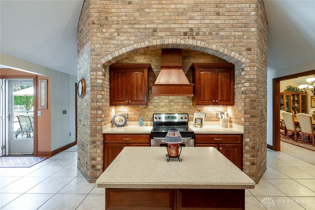 239 Catalpa Court, Beavercreek, Ohio image 18