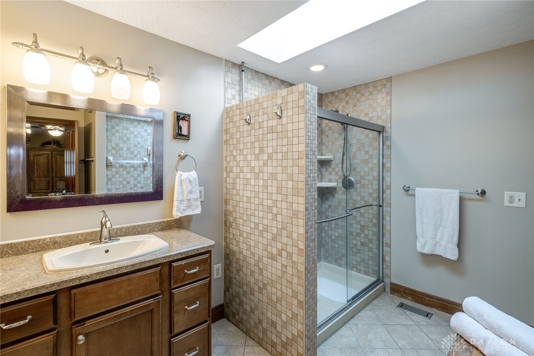 239 Catalpa Court, Beavercreek, Ohio image 30