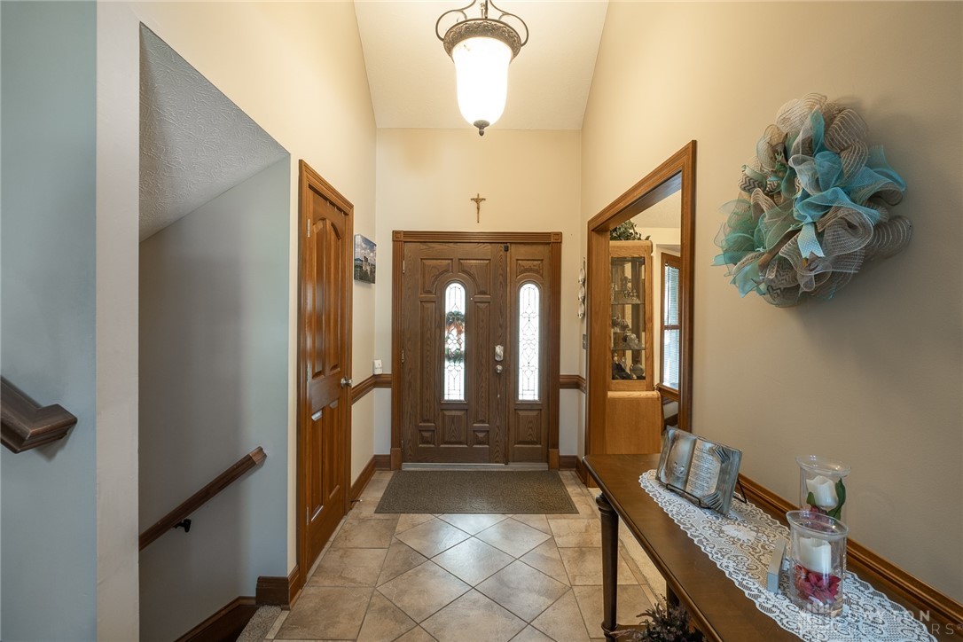 239 Catalpa Court, Beavercreek, Ohio image 3