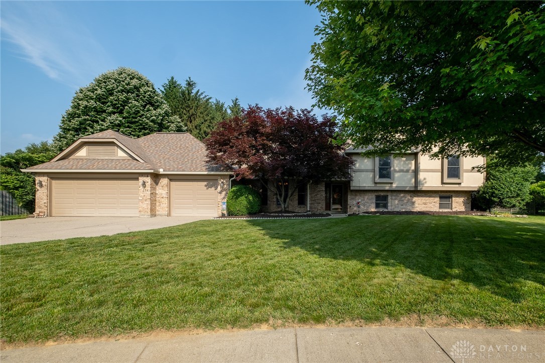 239 Catalpa Court, Beavercreek, Ohio image 1