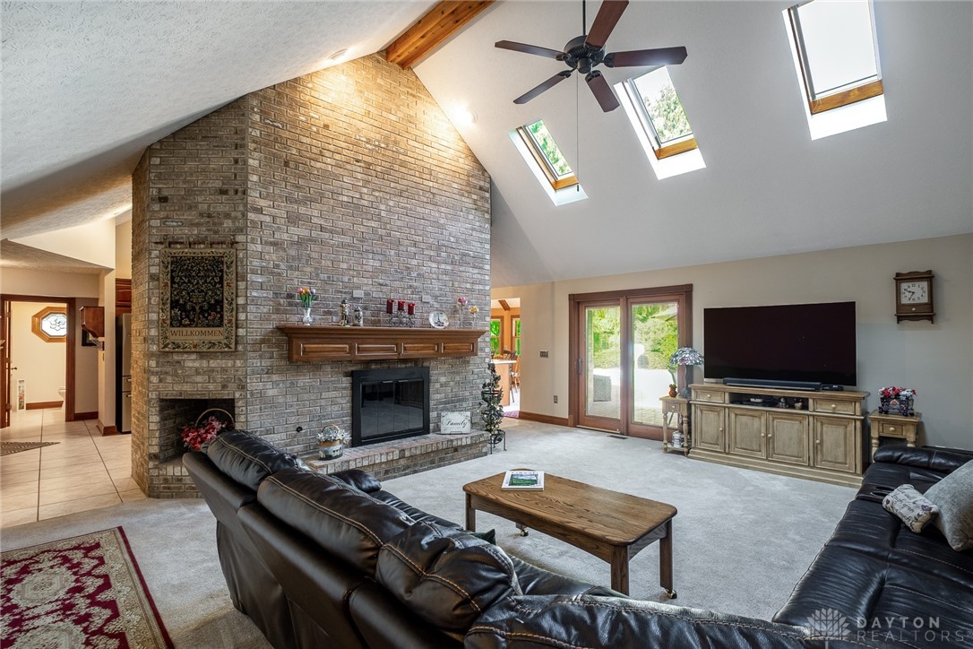 239 Catalpa Court, Beavercreek, Ohio image 9