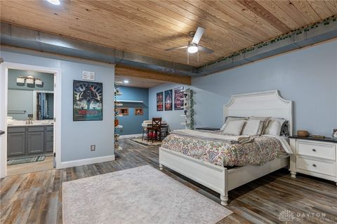 Tiny photo for 981 Eagle Run Drive, Centerville, OH 45458 (MLS # 946146)