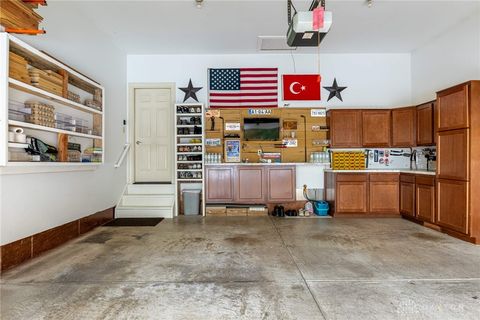 Tiny photo for 981 Eagle Run Drive, Centerville, OH 45458 (MLS # 946146)
