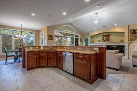 Tiny photo for 981 Eagle Run Drive, Centerville, OH 45458 (MLS # 946146)