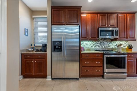 Tiny photo for 981 Eagle Run Drive, Centerville, OH 45458 (MLS # 946146)