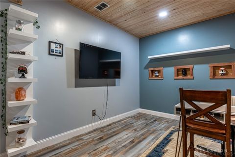 Tiny photo for 981 Eagle Run Drive, Centerville, OH 45458 (MLS # 946146)