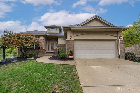 Tiny photo for 981 Eagle Run Drive, Centerville, OH 45458 (MLS # 946146)