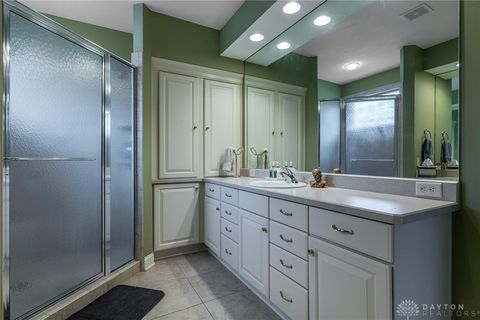 Tiny photo for 981 Eagle Run Drive, Centerville, OH 45458 (MLS # 946146)
