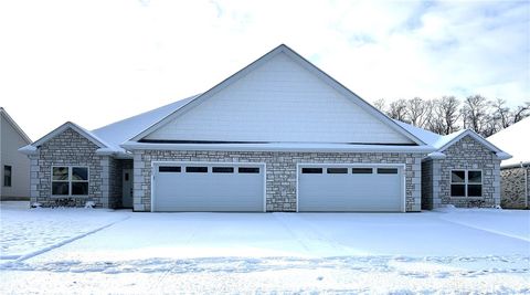 Photo of 963 Winter Ridge Drive, Sidney, OH 45365 (MLS # 925862)