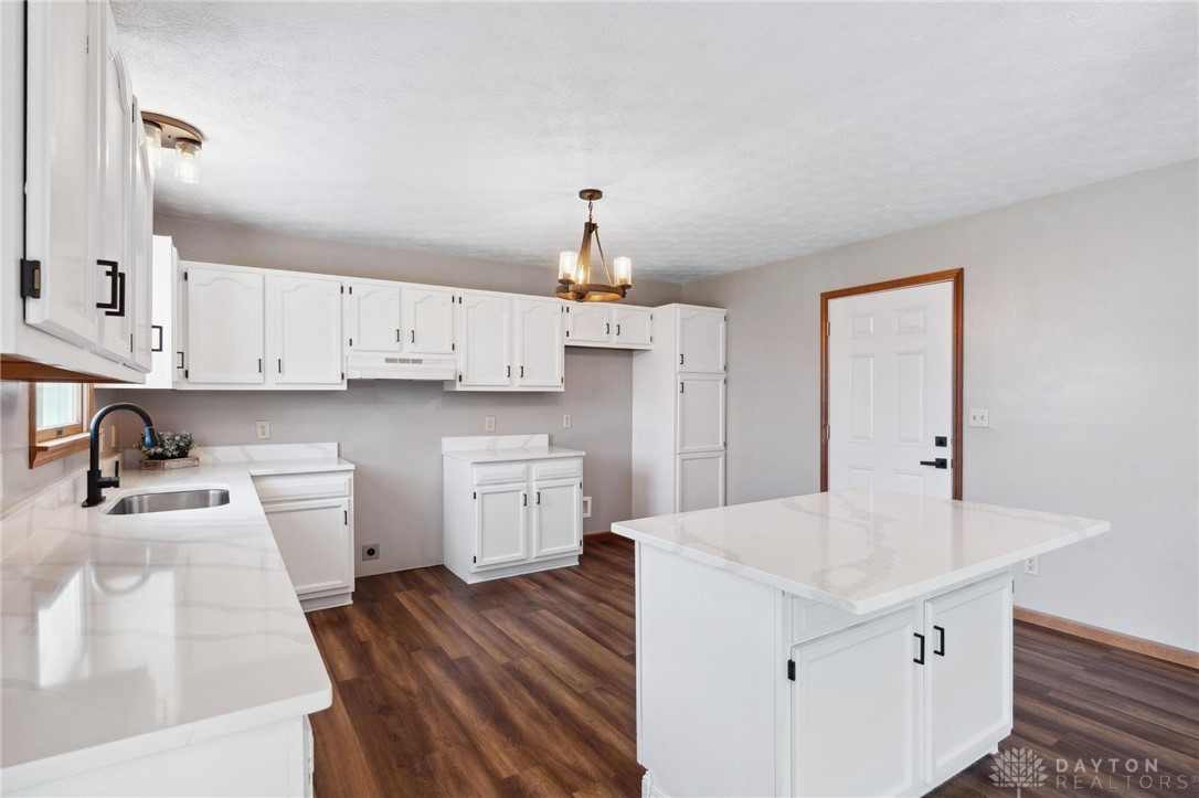 569 Leslie Drive, Wilmington, Ohio image 21