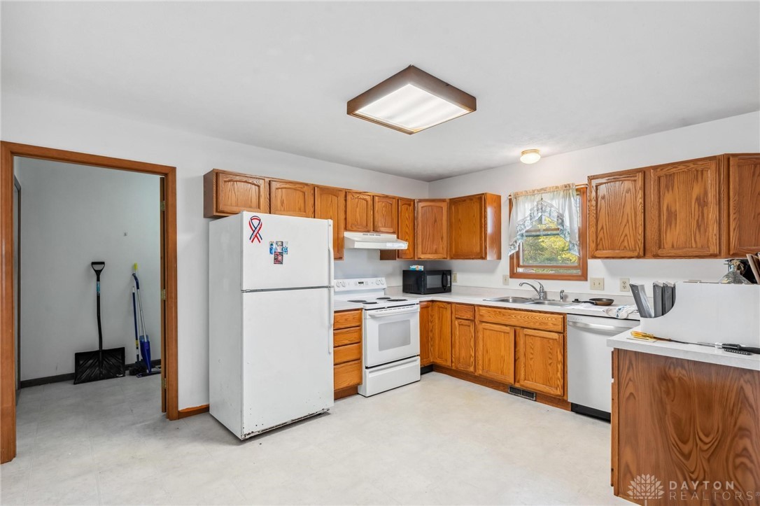1400 Woodside Drive, Wilmington, Ohio image 14