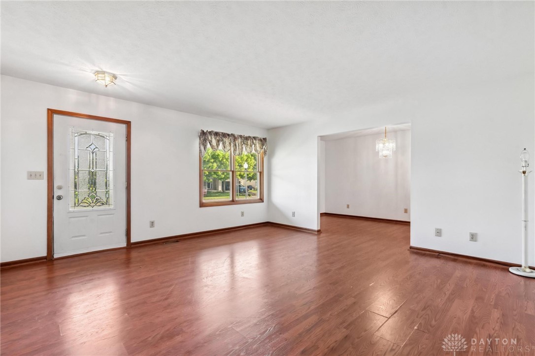 1400 Woodside Drive, Wilmington, Ohio image 8