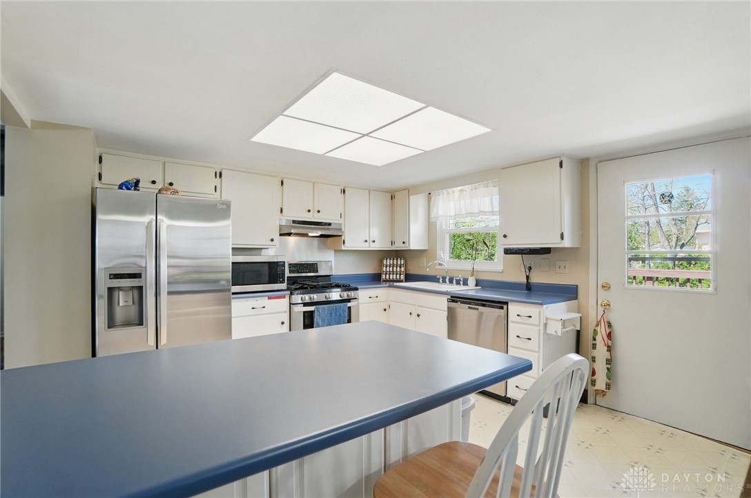 4927 Pepperwood Drive, Dayton, Ohio image 14