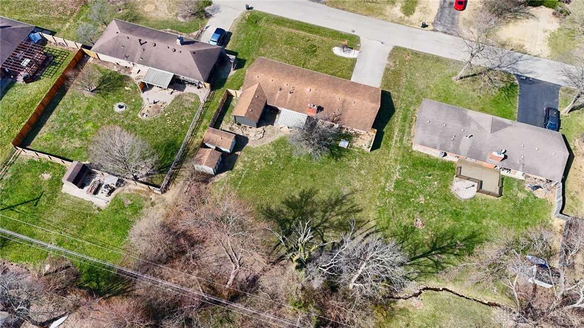 2114 Clearview Drive, Bellbrook, Ohio image 49
